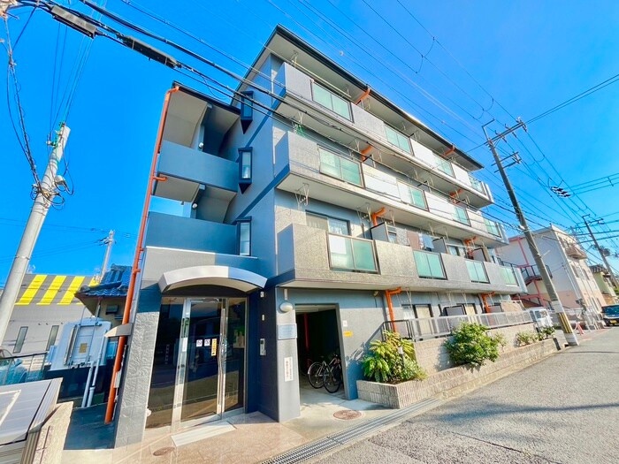 プルミエ－ルメゾン土生の物件外観写真