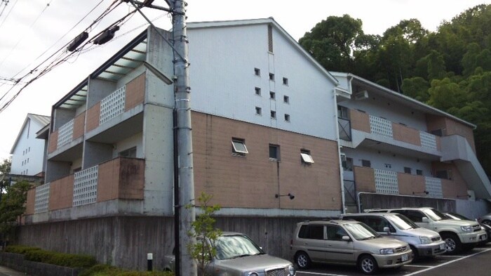 シャトー竹宇の物件外観写真