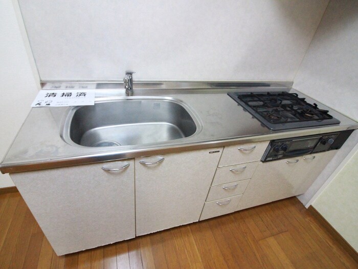 シャトー竹宇の物件内観写真