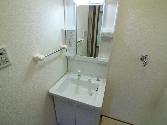 シャトー竹宇の物件内観写真