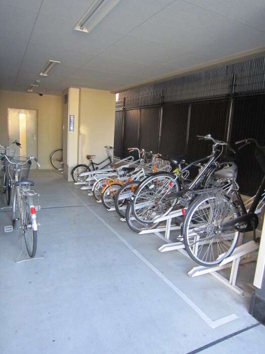 ｱｸｱﾌﾟﾚｲｽ京都御所ノ内（502）の物件外観写真