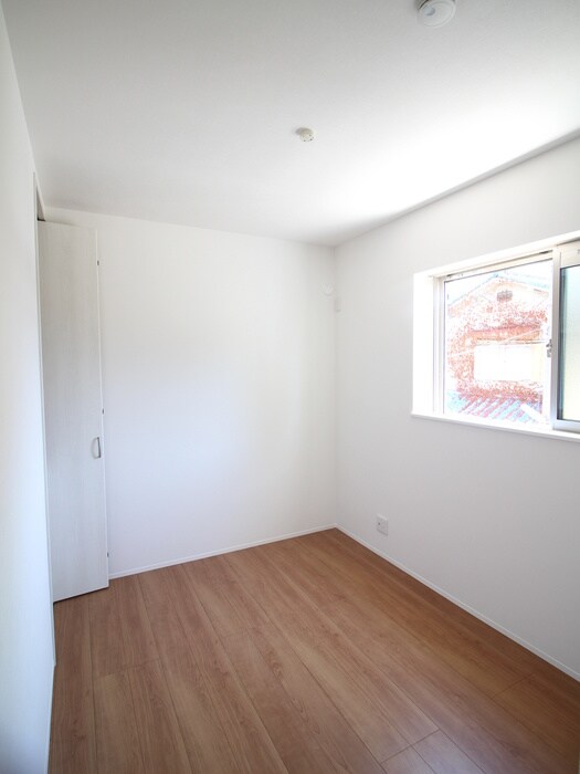 パインコートの物件内観写真