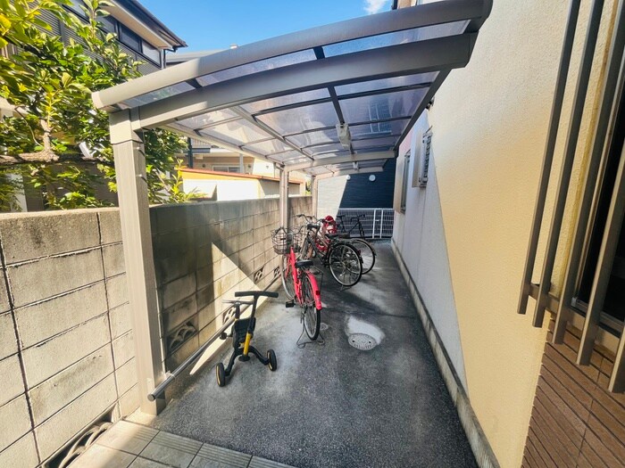 コンフォートプレイスの物件外観写真