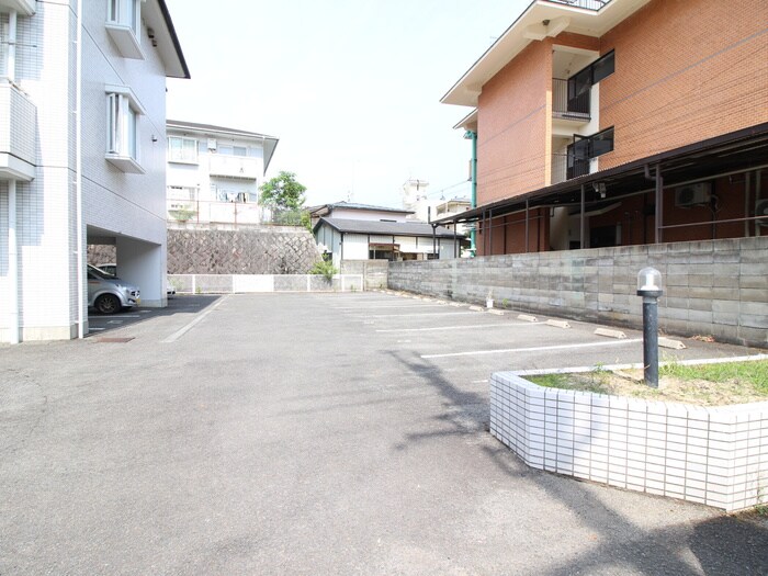 洛北アーバンコートの物件外観写真