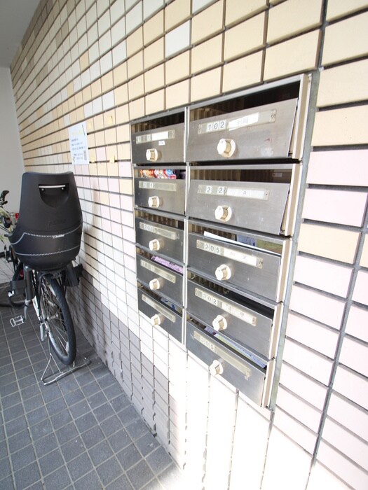 洛北アーバンコートの物件外観写真