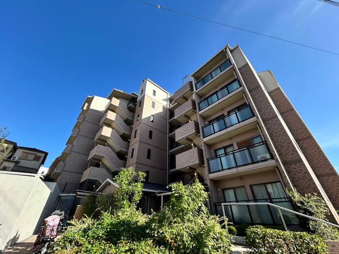 ヴィレッジバンブ－の物件外観写真