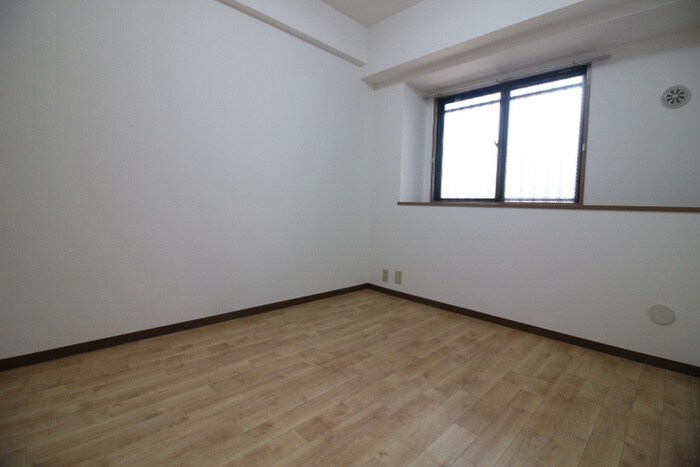 ヴィレッジバンブ－の物件内観写真