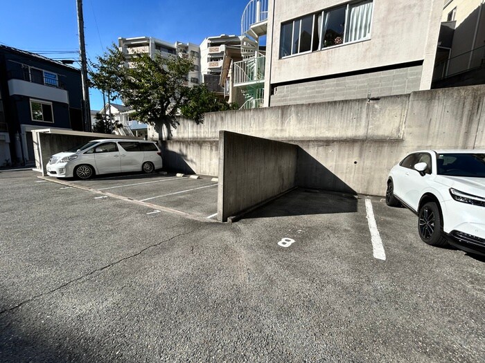 ヴィレッジバンブ－の物件外観写真