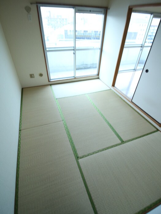 ハイブリッジ門真の物件内観写真