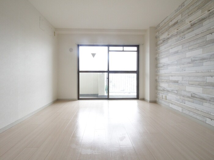 グリ－ンハイツ加美東の物件内観写真