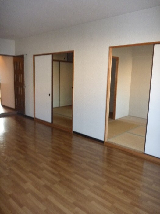 コスモスハイツの物件内観写真