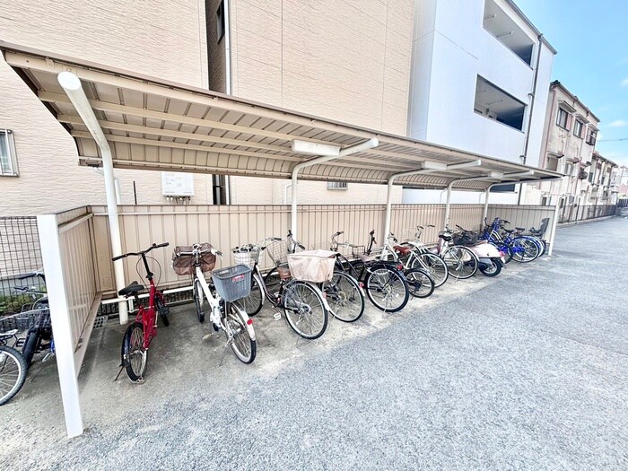 コスモスハイツの物件外観写真