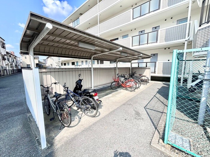 コスモスハイツの物件外観写真