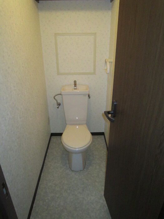 コスモスハイツの物件内観写真