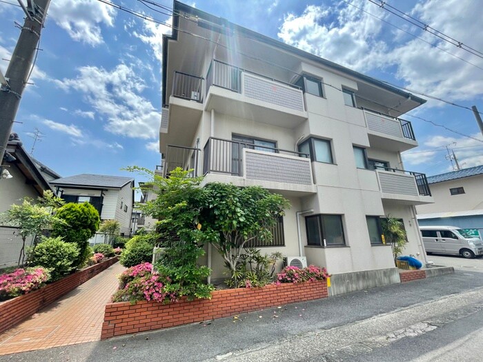 ヴィラトモオカの物件外観写真