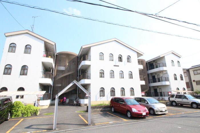 川口第１マンションの物件外観写真