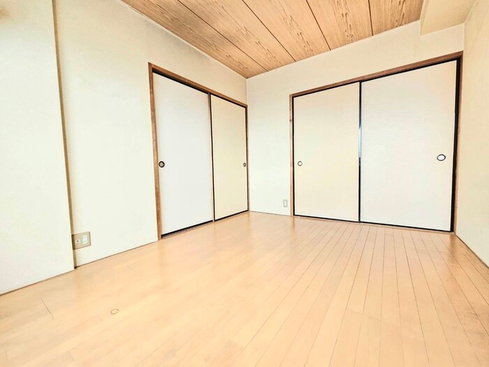 ヤムズスリーの物件内観写真