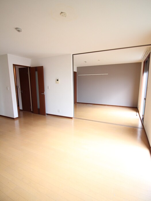 シャーメゾン光明池D棟の物件内観写真