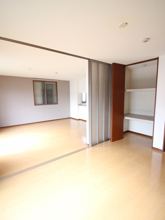 シャーメゾン光明池D棟の物件内観写真