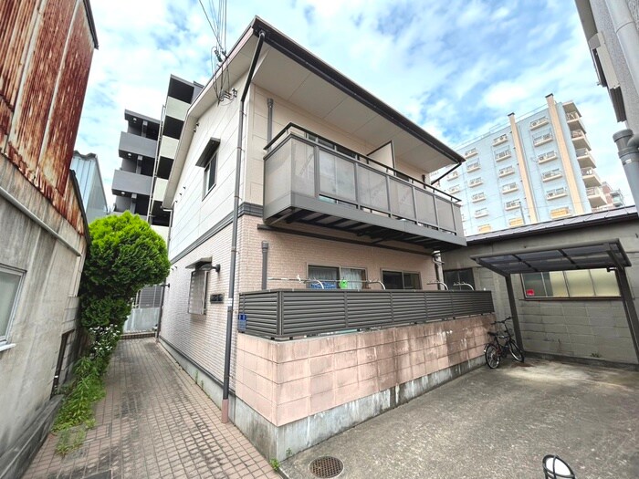 トゥル－西ノ京の物件外観写真