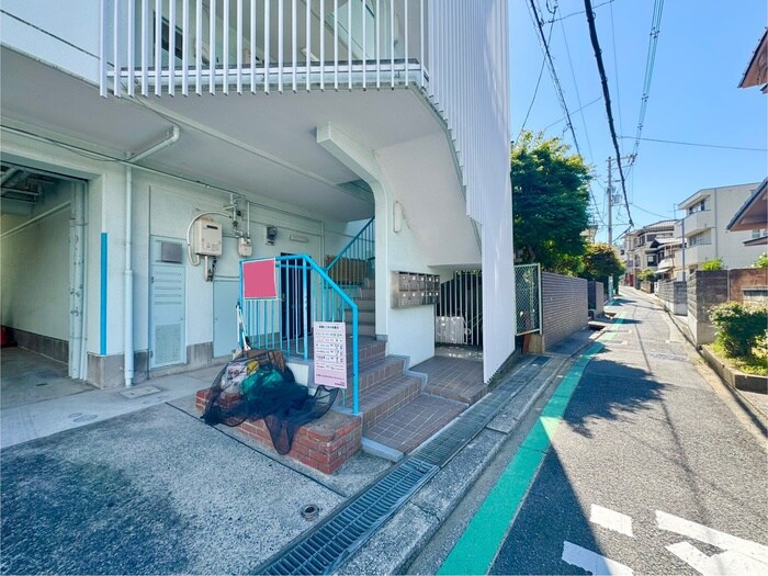 レジデンスサカタの物件外観写真