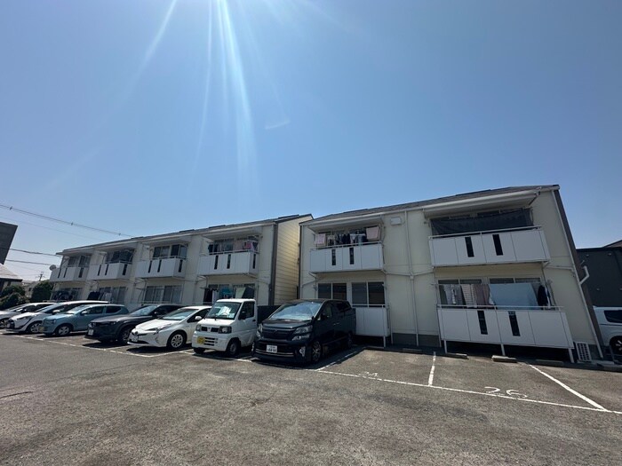 ガーデンハイツの物件外観写真