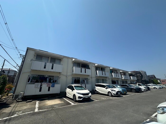 ガーデンハイツの物件外観写真