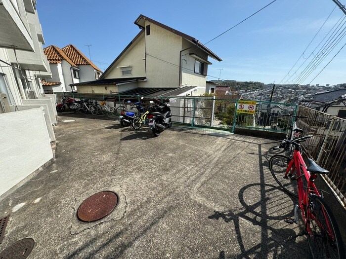 オレンジマンションの物件外観写真