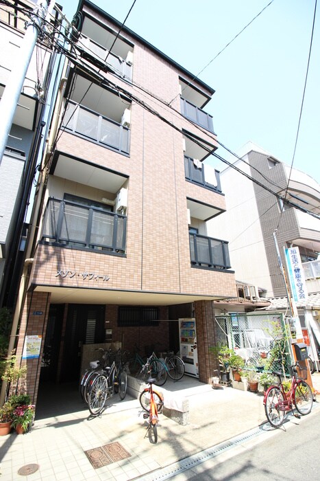 メゾン・サフィ－ルの物件外観写真