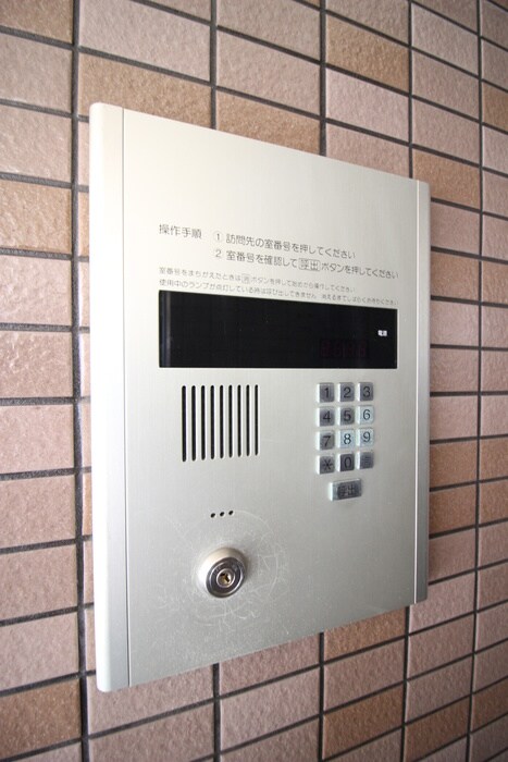 メゾン・サフィ－ルの物件外観写真