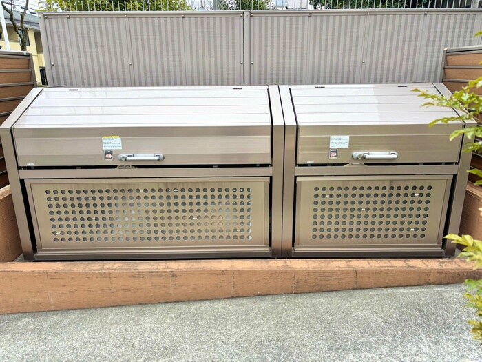 アネスティーの物件外観写真