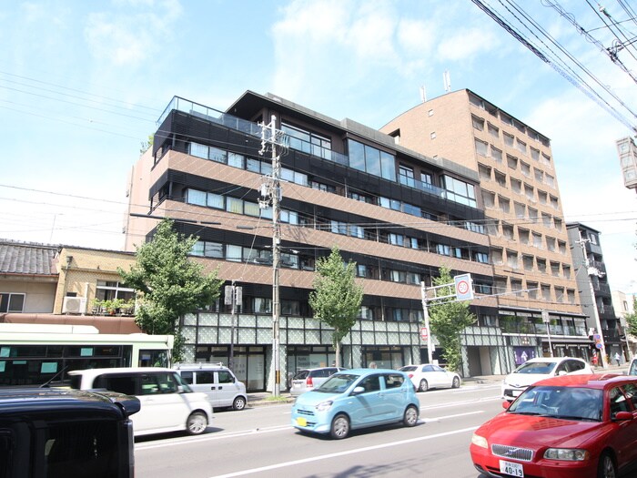 グランスウィート鴨川の物件外観写真