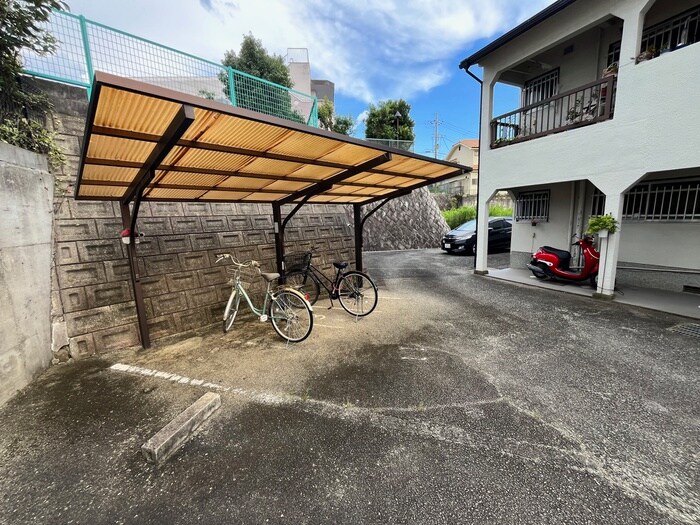 森ハイツの物件外観写真