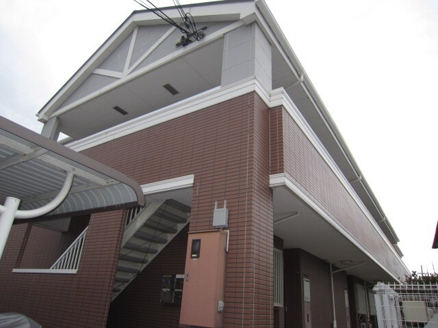 ブランドールの物件外観写真