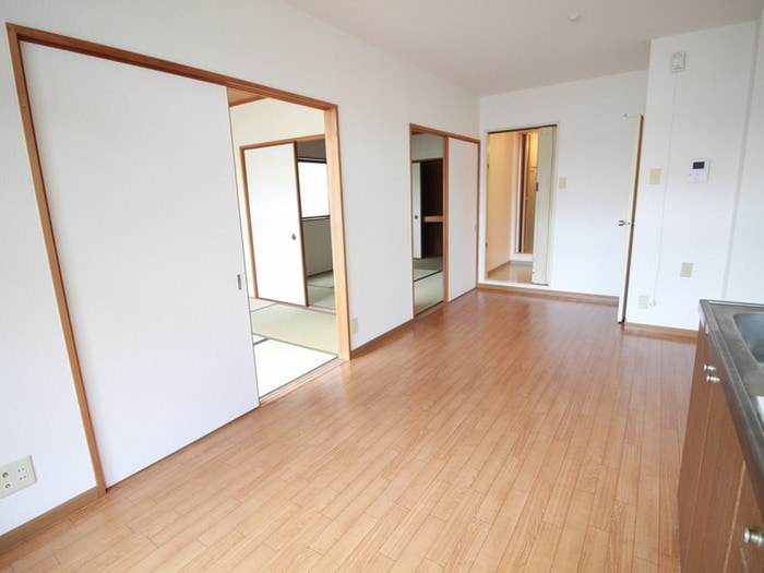 プレジュール仁川の物件内観写真