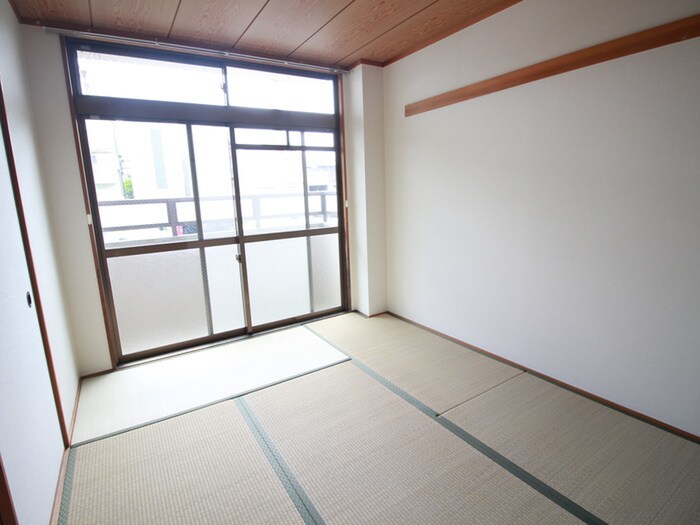 プレジュール仁川の物件内観写真