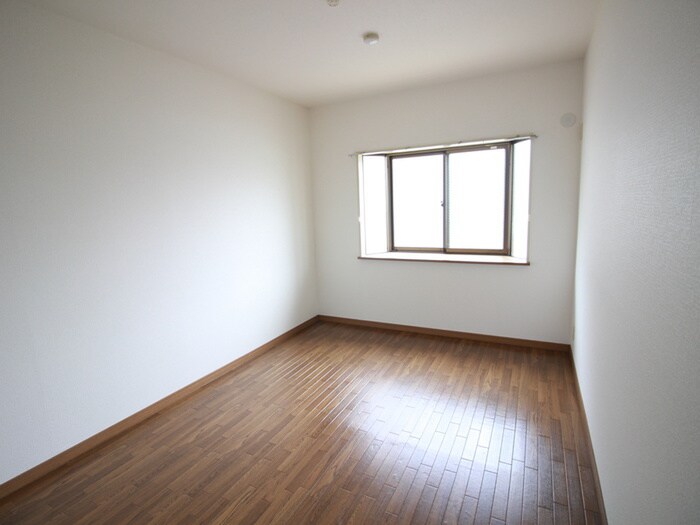 プレジュール仁川の物件内観写真