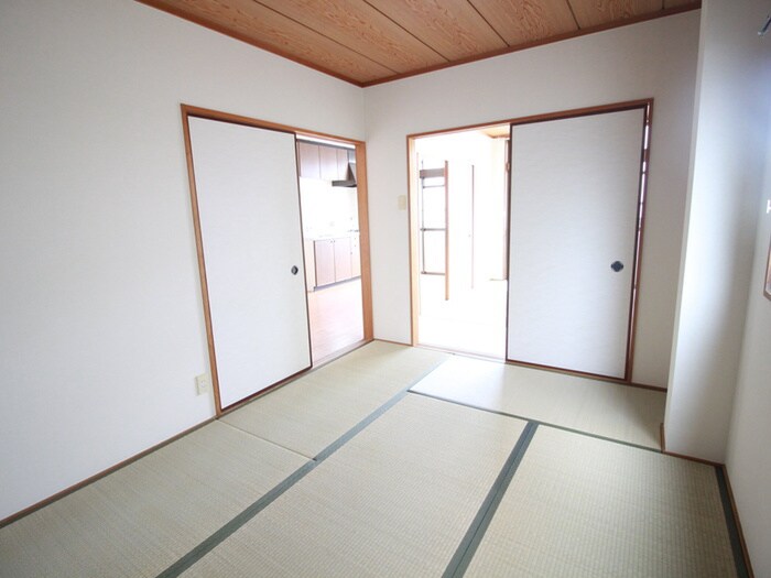 プレジュール仁川の物件内観写真