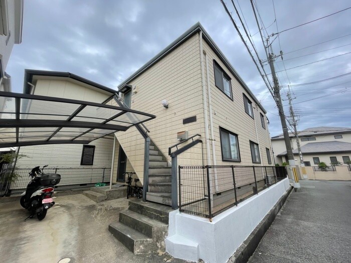 メゾンユタカの物件外観写真