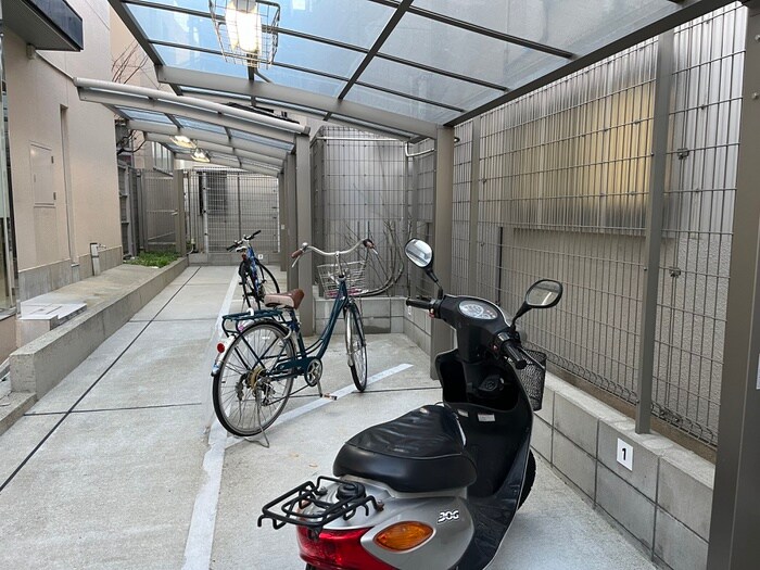 瑠璃甲東園の物件外観写真