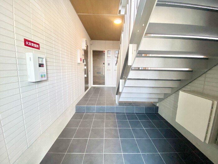 Celeste　B棟の物件外観写真