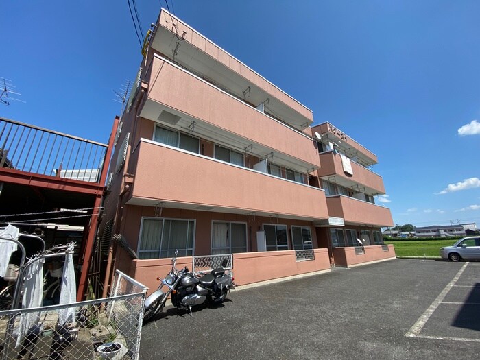 バグース1の物件外観写真