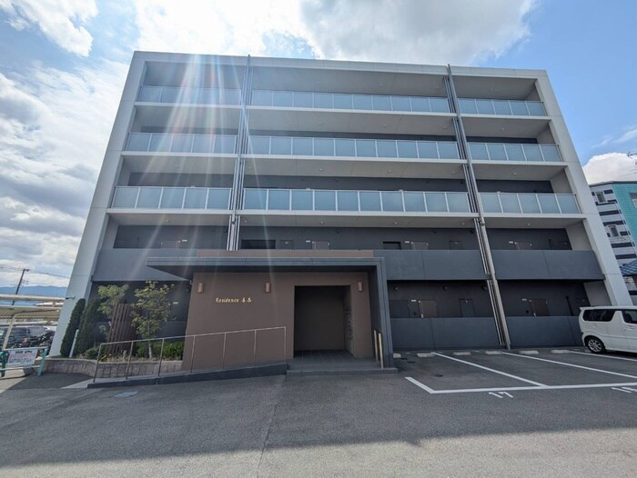 レジデンス喜志の物件外観写真