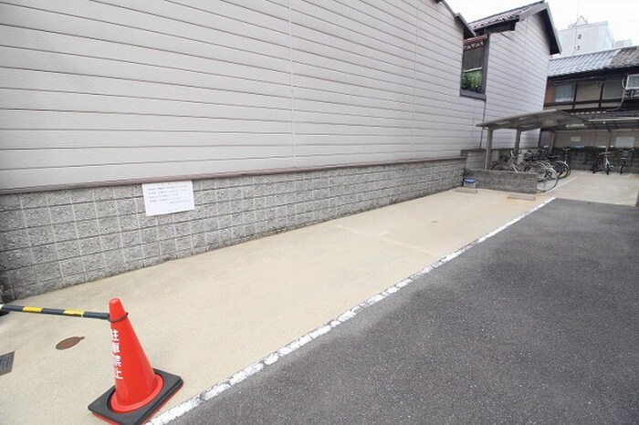 ZEST32の物件外観写真