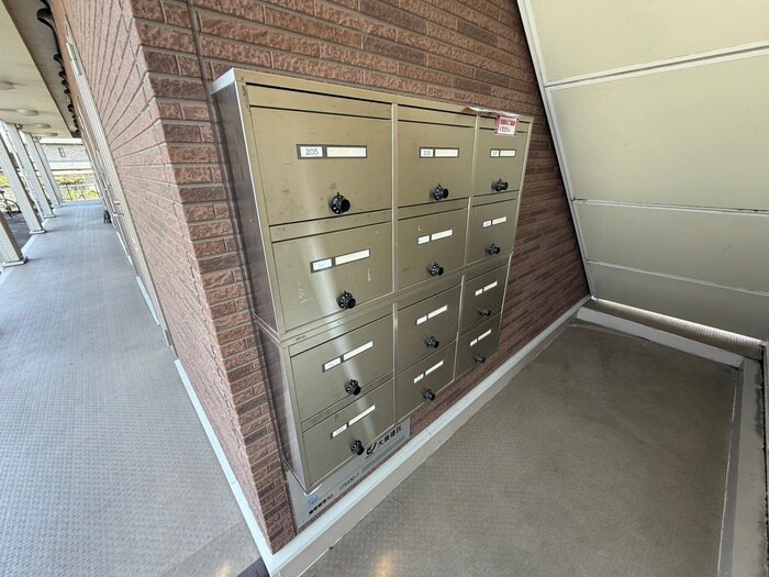 サンリットハウスⅡの物件外観写真