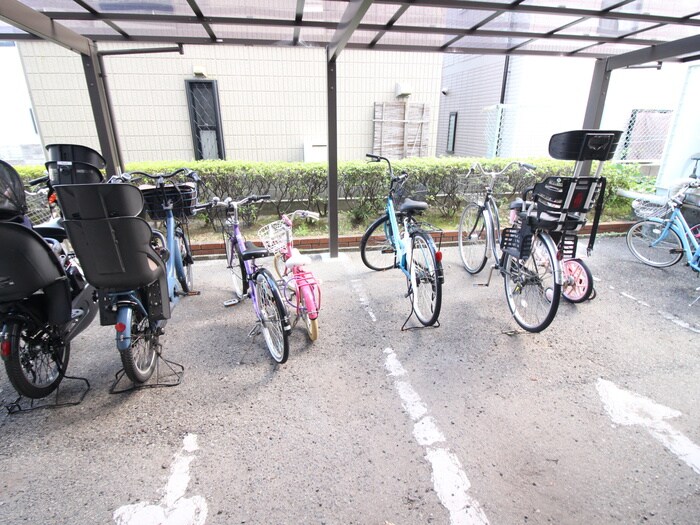 ヴィライ－ストサイド夙川の物件外観写真