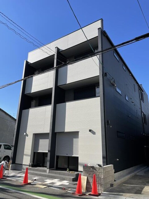 seesaw小路町の物件外観写真