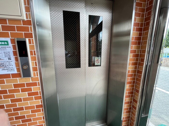 パ－クハイムヨシノの物件外観写真