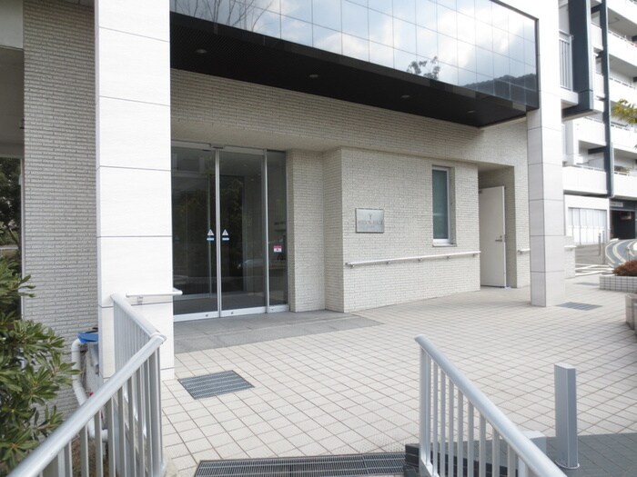 ﾌﾟﾛﾊﾟﾚｽ泉ヶ丘（803）の物件外観写真