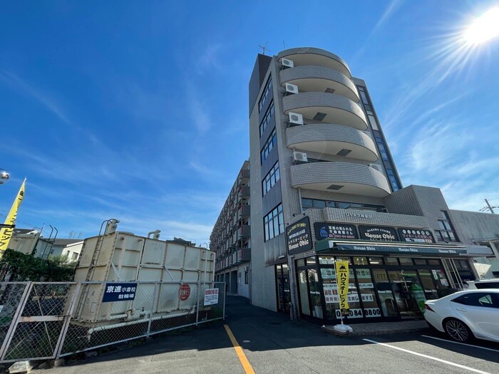 ジュネス神楽田の物件外観写真